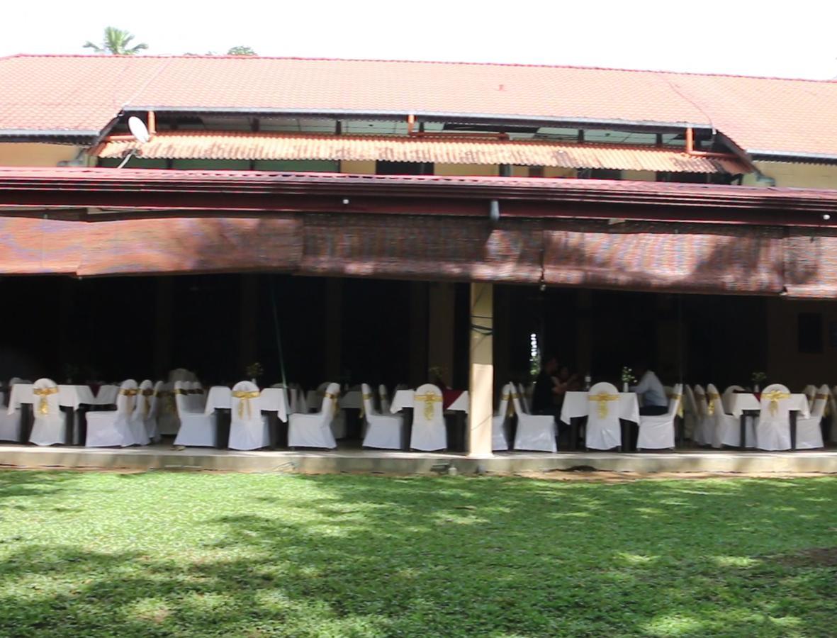 Ratnapura Rest House Hotel Exterior foto